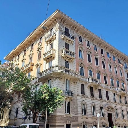 Appartamento "Corso - Cuore Di Roma" By Flatinโรม ภายนอก รูปภาพ