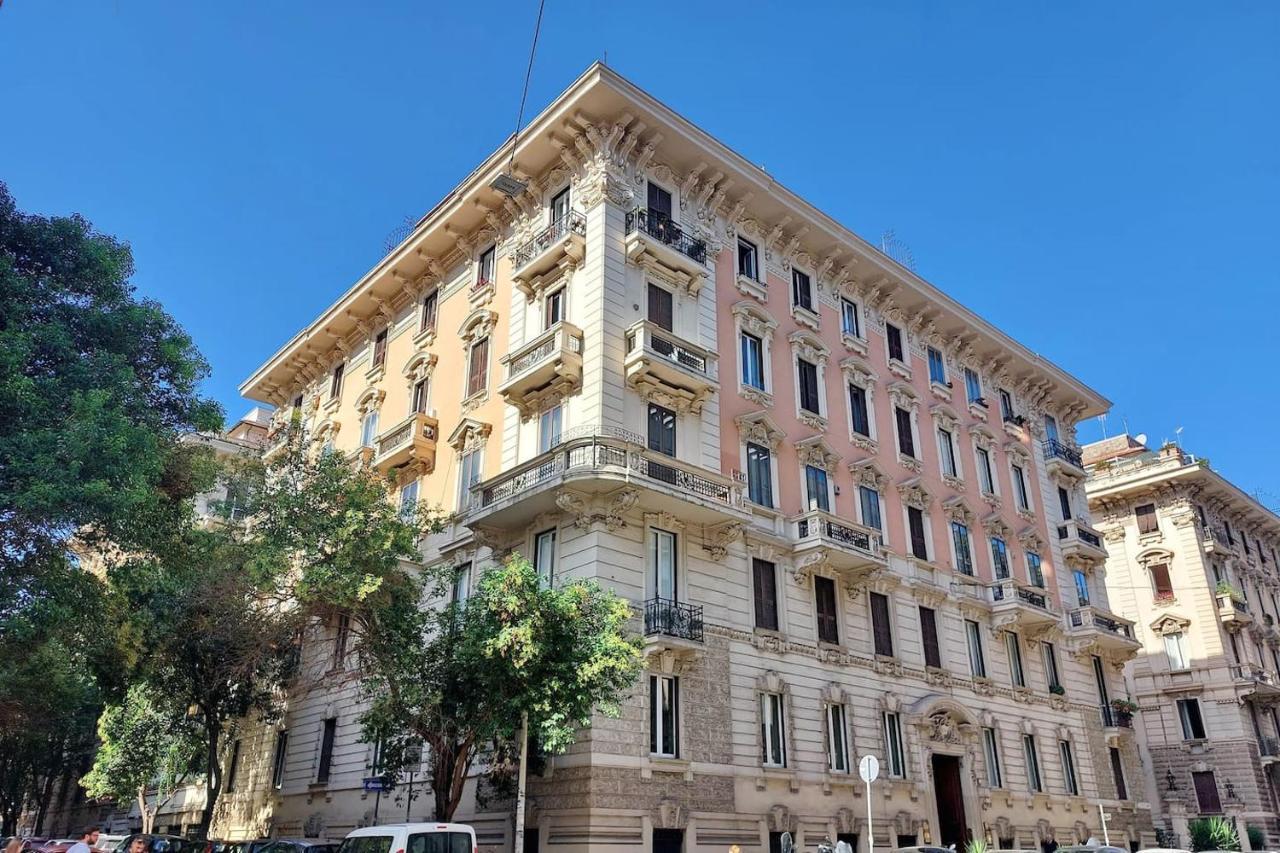 Appartamento "Corso - Cuore Di Roma" By Flatinโรม ภายนอก รูปภาพ