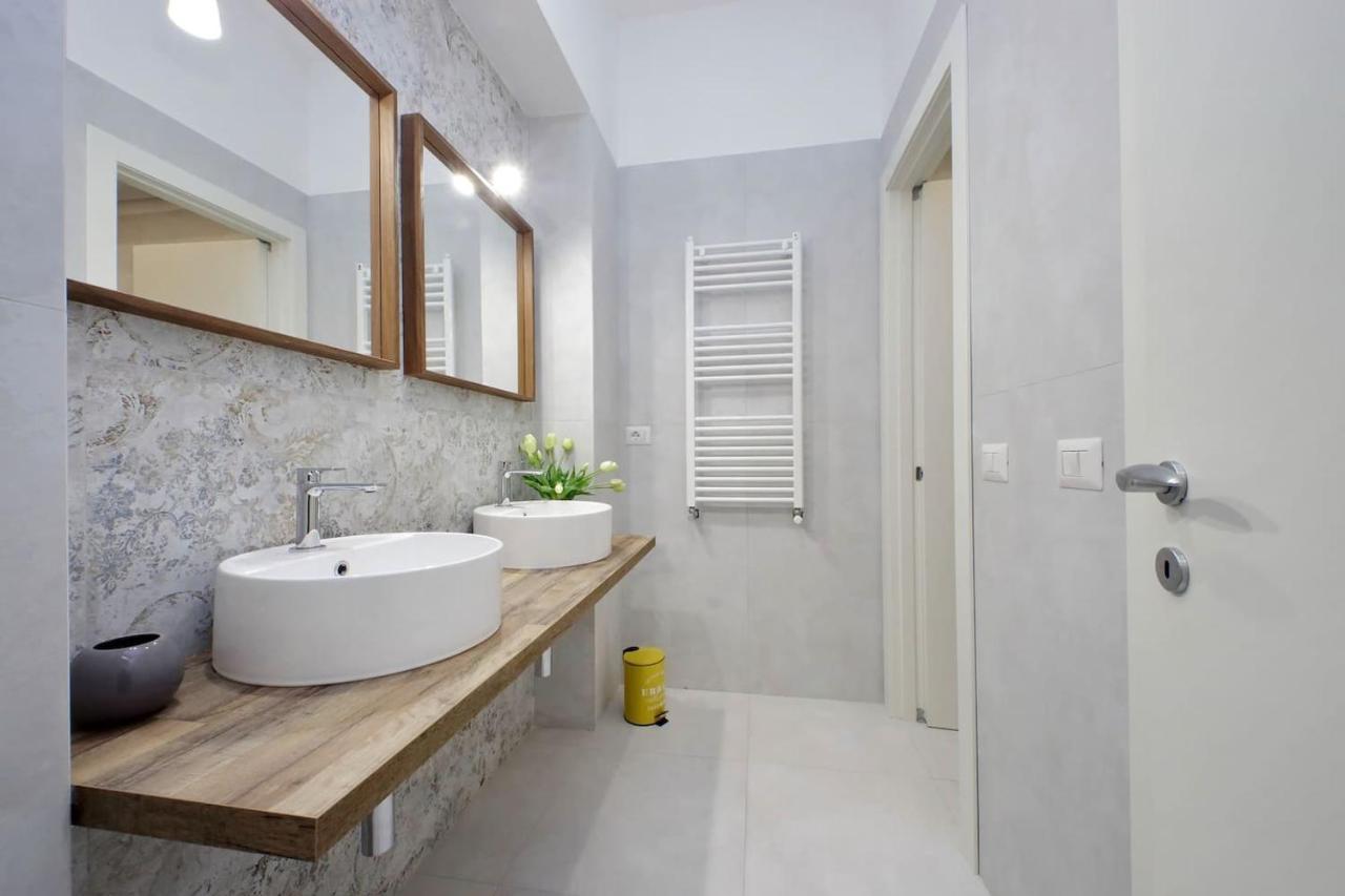 Appartamento "Corso - Cuore Di Roma" By Flatinโรม ภายนอก รูปภาพ